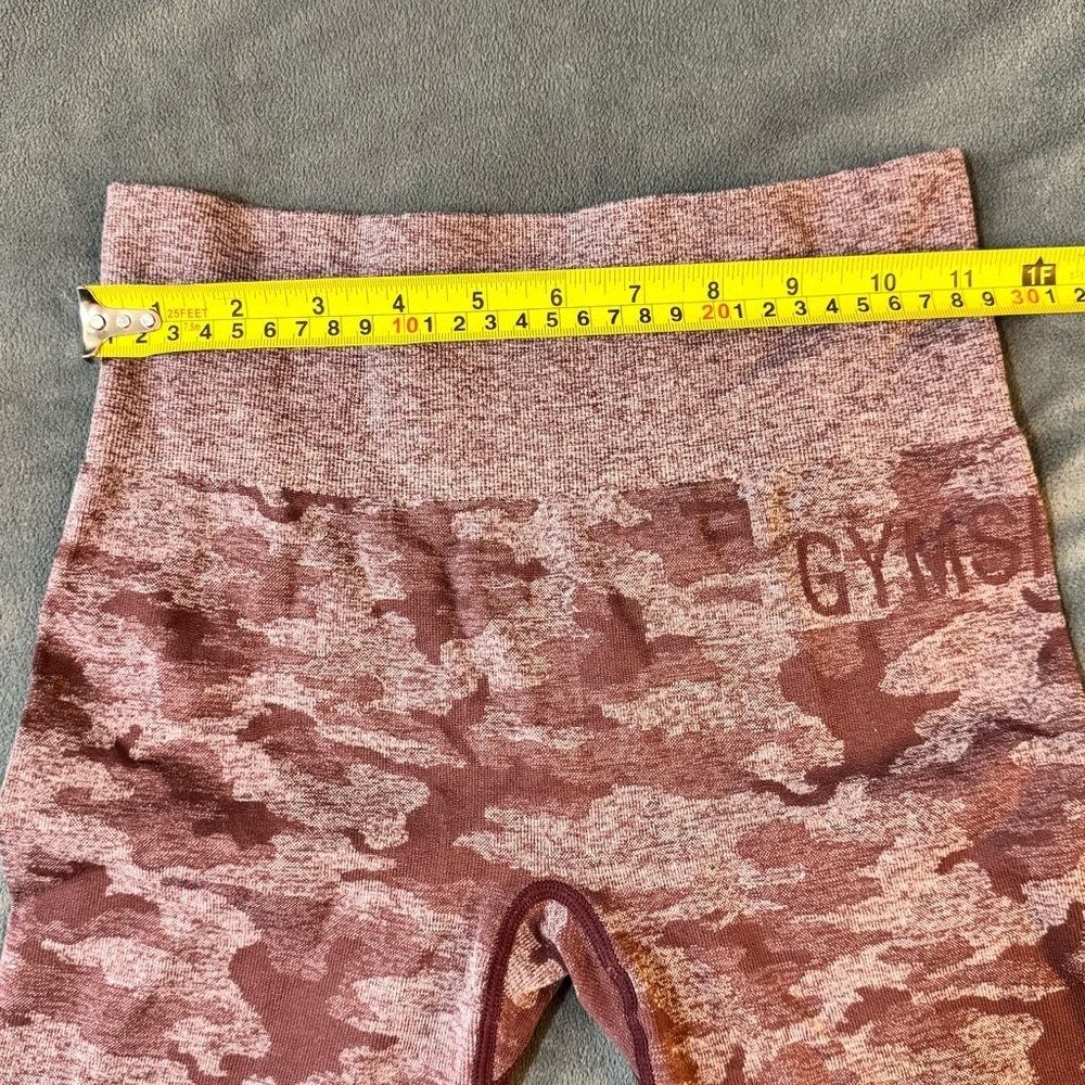 Gymshark Camo Seamless Leggings
#1313 - Picture 5 of 10